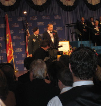 Charles Fazzino Receiving the Ellis Island Medal of Honor