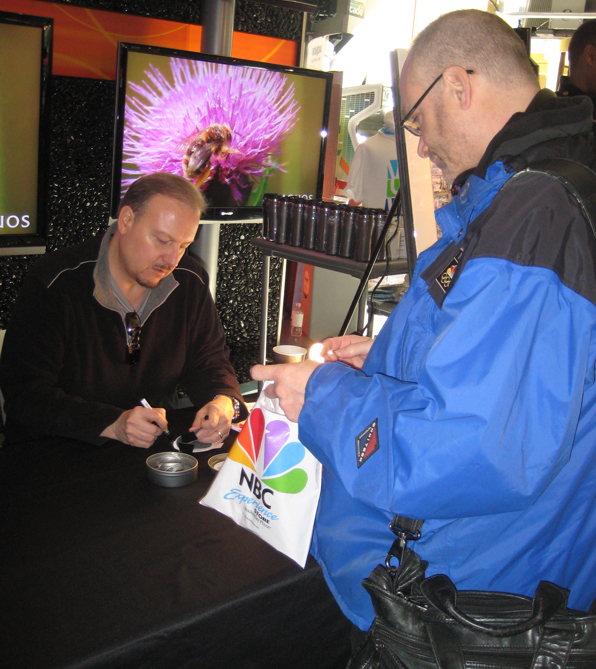 Charles-Fazzino-Olympic-3D-Pin-signing-LR