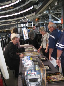 charles-fazzino-signing-cowboys-stadium-LR