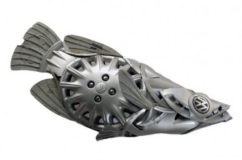Ptolemy-Elrington-hubcap-creatures-wheel-trim-fish-580x385
