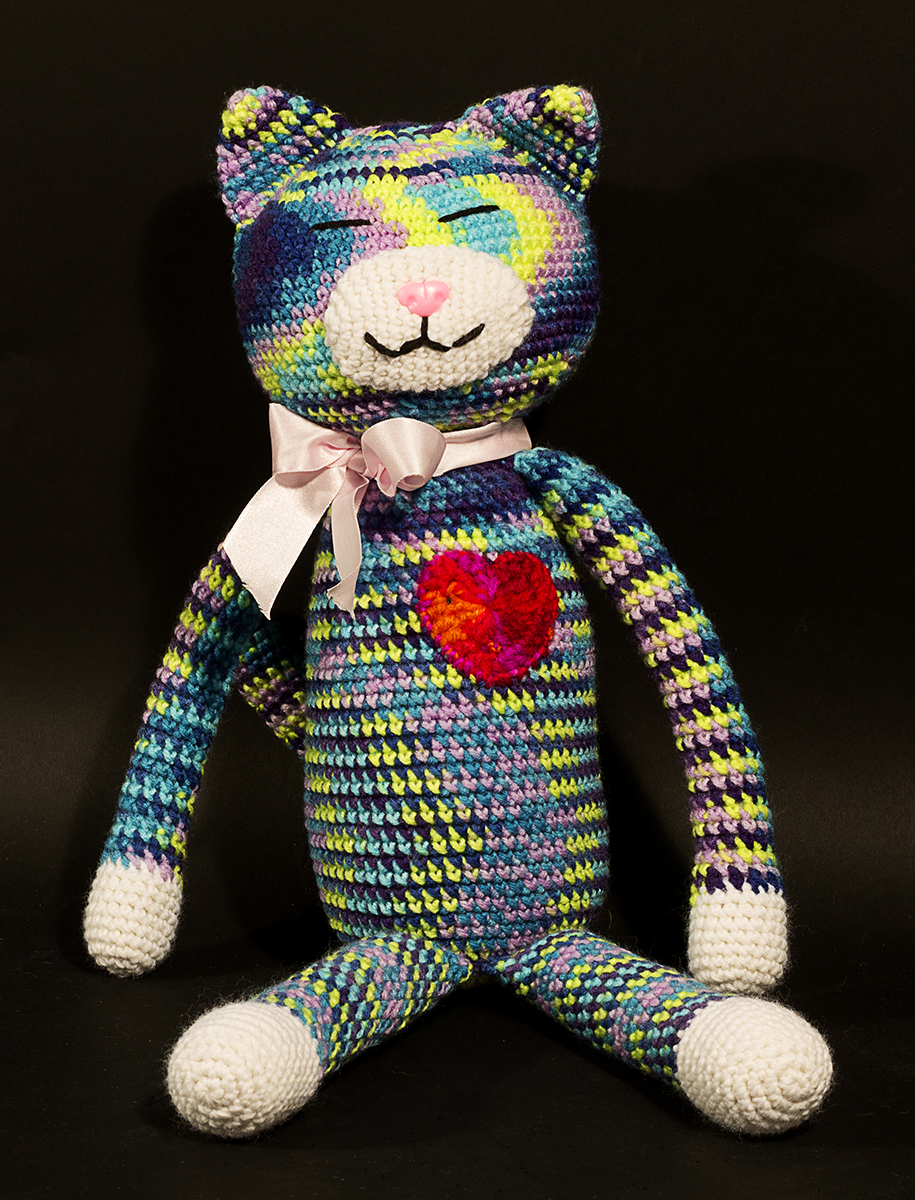 rainbow crocheted kitten with a red heart | Christina's Crocheted Characters